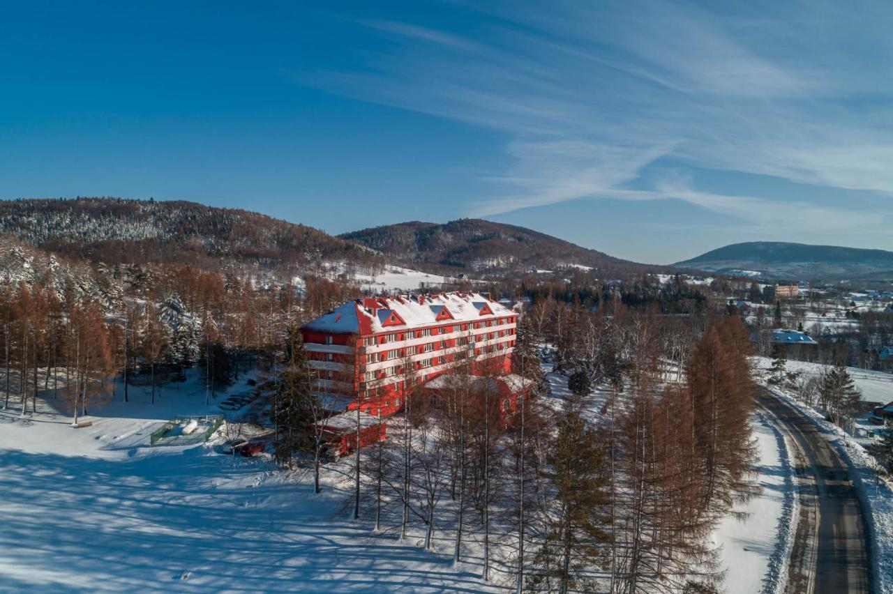 Osrodek Uzdrowiskowy Beskid Hotel Wysowa-Zdrój Exterior foto