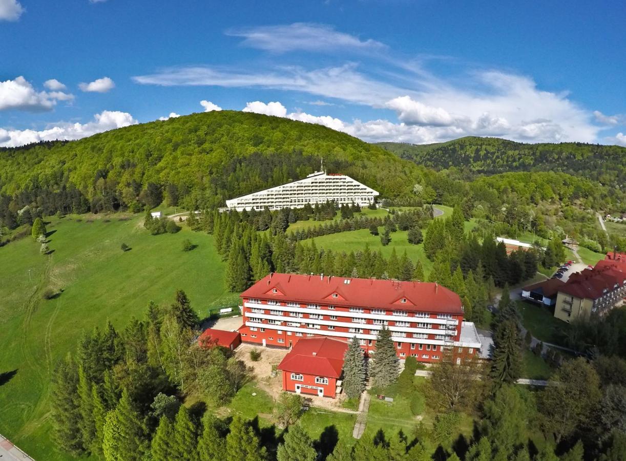 Osrodek Uzdrowiskowy Beskid Hotel Wysowa-Zdrój Exterior foto